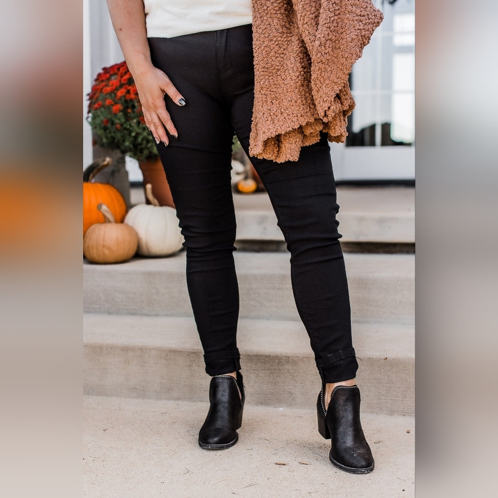 YMI Mid-Rise Jeggings - Helena Wash